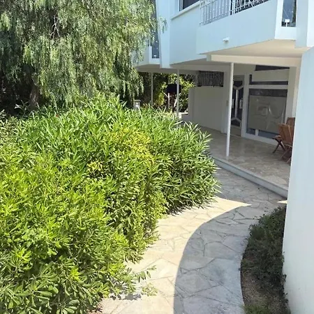 Carthage Superbe Jardin Piscine Et Parking Gratuit Βίλα